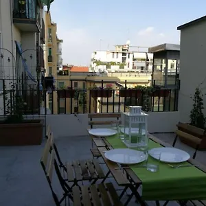 Con Grande Terrazzo In Via Lomellina - Lome 527 Milán